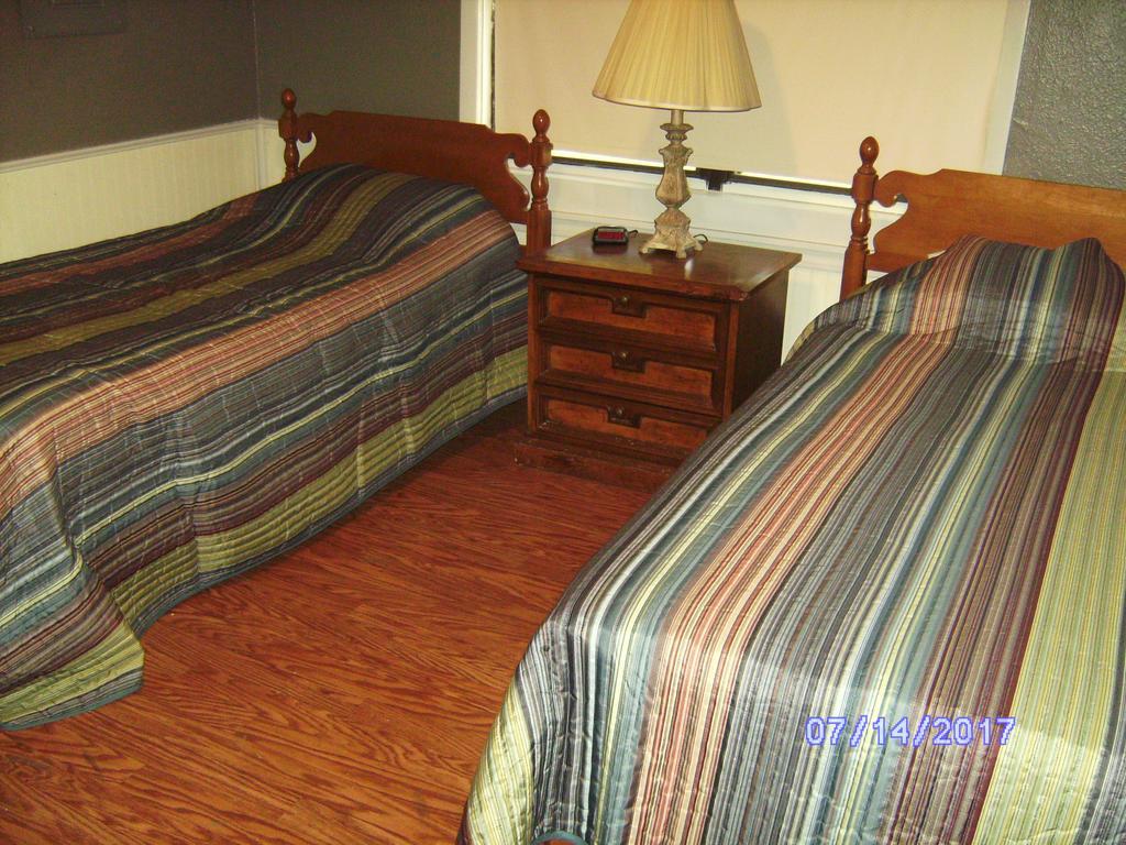 Вилла The Diamond Hideaway Мурфрисборо Номер фото